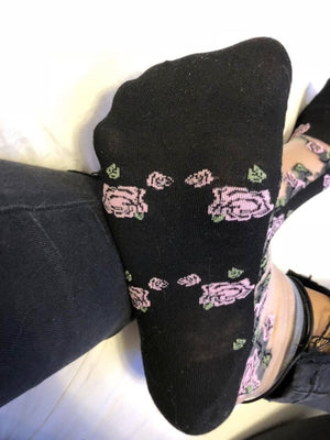 Gorgeous Flower Designed Sheer Socks (Pack of 4 Pairs) - Global Trendz Fashion®