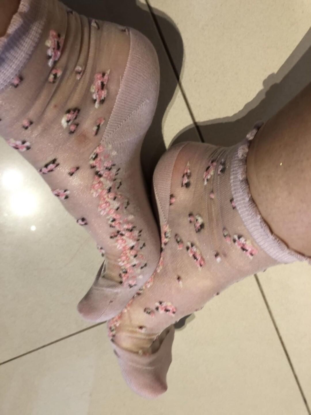 Small Pink Flowers Sheer Socks - Global Trendz Fashion®