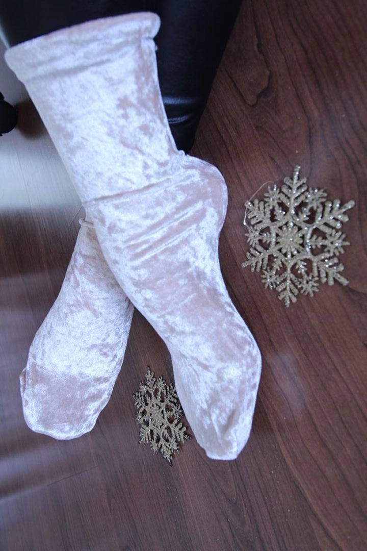 Oak Crushed Velvet Socks - Global Trendz Fashion®